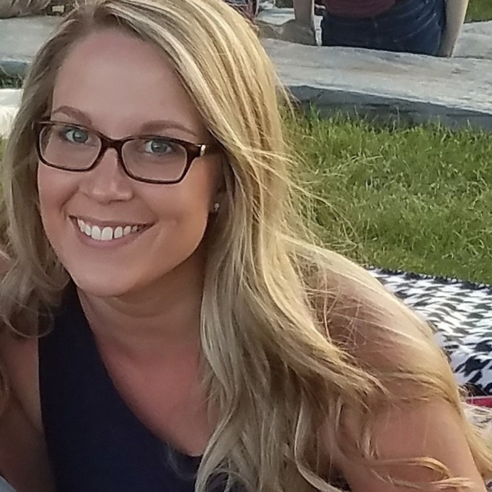 Meet your Posher, Holly